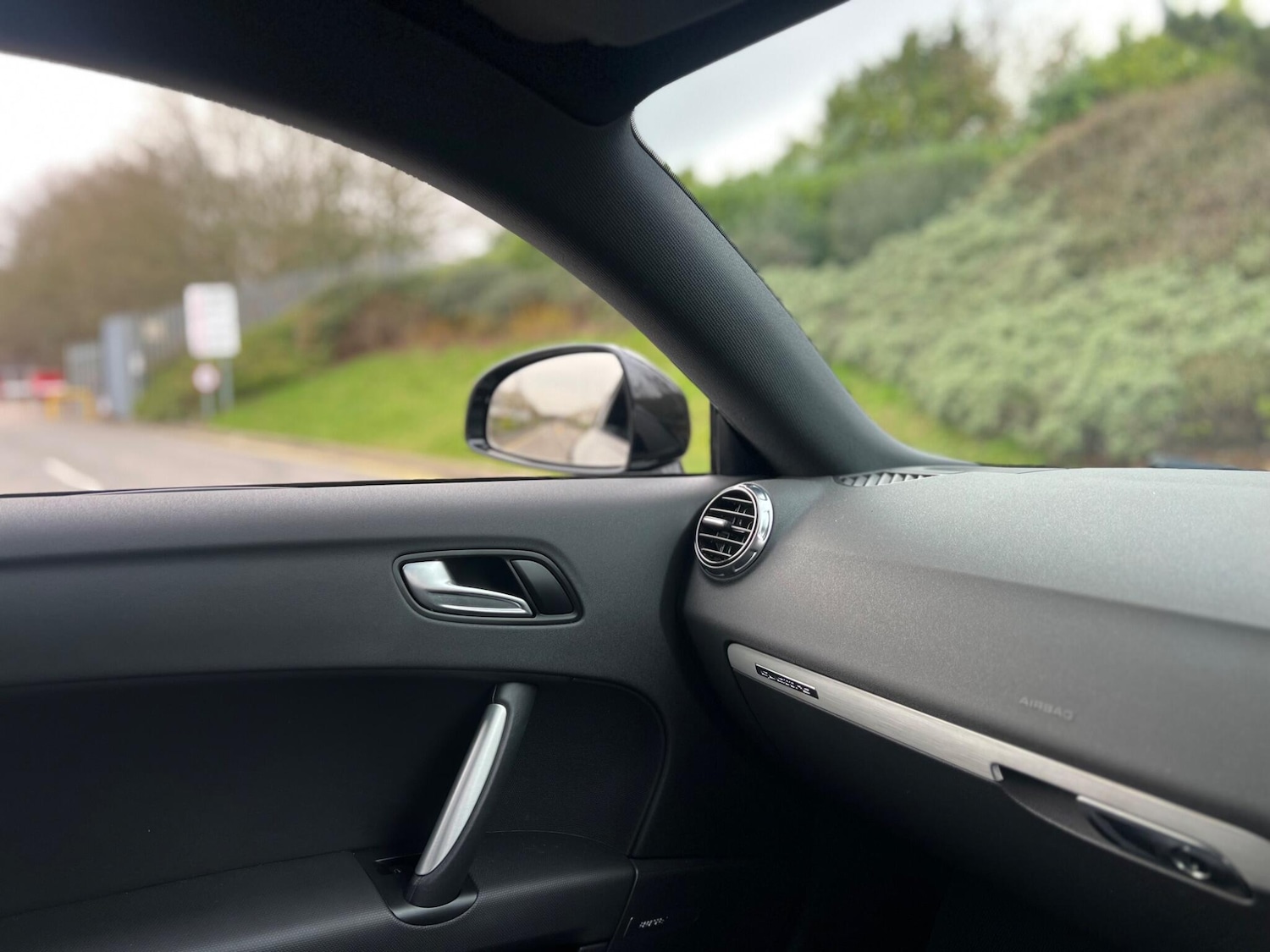 Used Audi TT 2011 for sale - 77523945: Photo 38