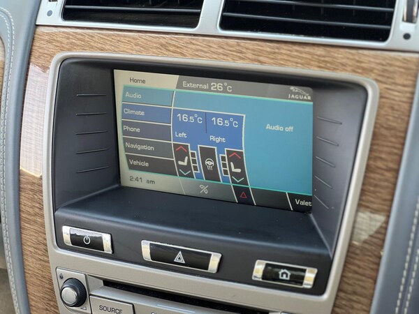 Used Jaguar XK 2010 for sale - 75519056: Photo 24