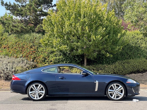 Used Jaguar XK 2010 for sale - 75519056: Photo 7