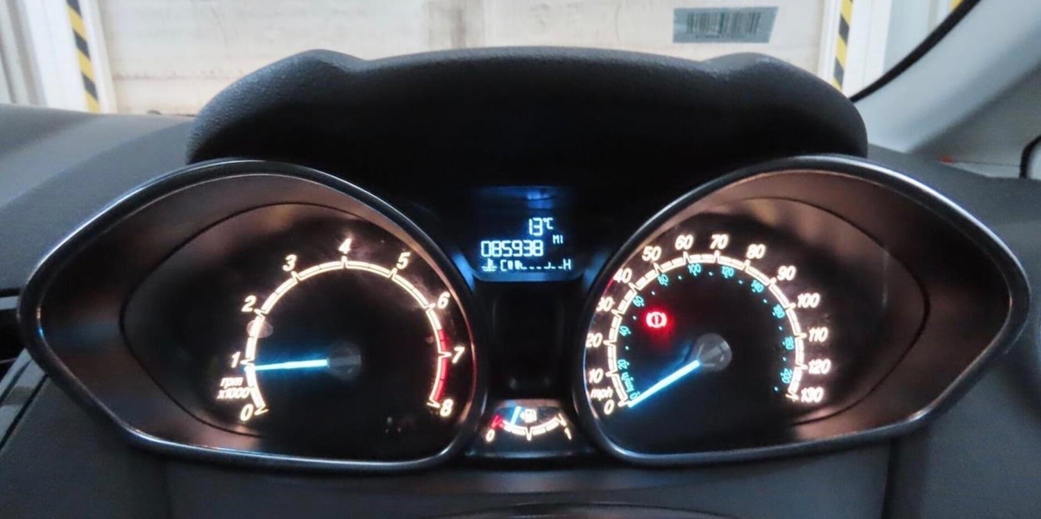 Used Ford Fiesta 2013 for sale - 76572599: Photo 2