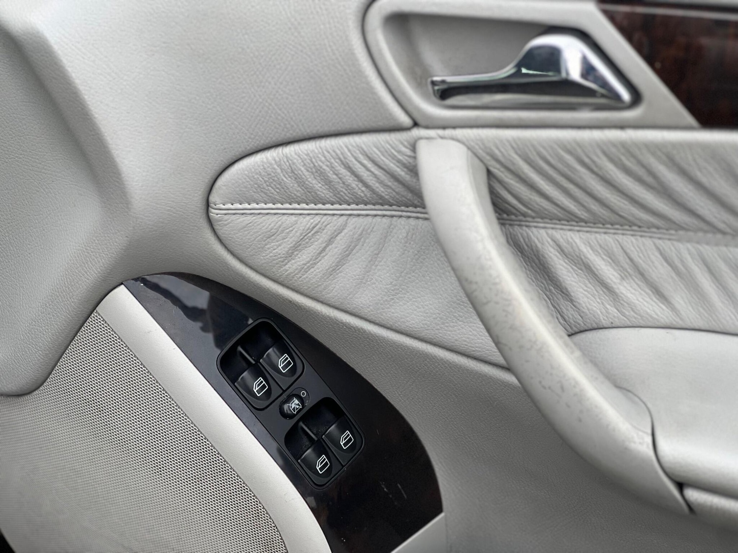 Used Mercedes-Benz C Class 2004 for sale - 77190708: Photo 37