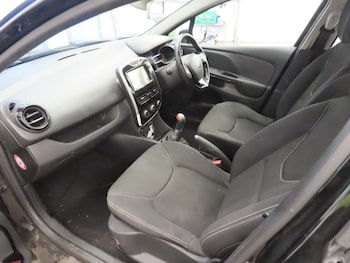Used Renault Clio 2016 for sale - 79236365: Photo