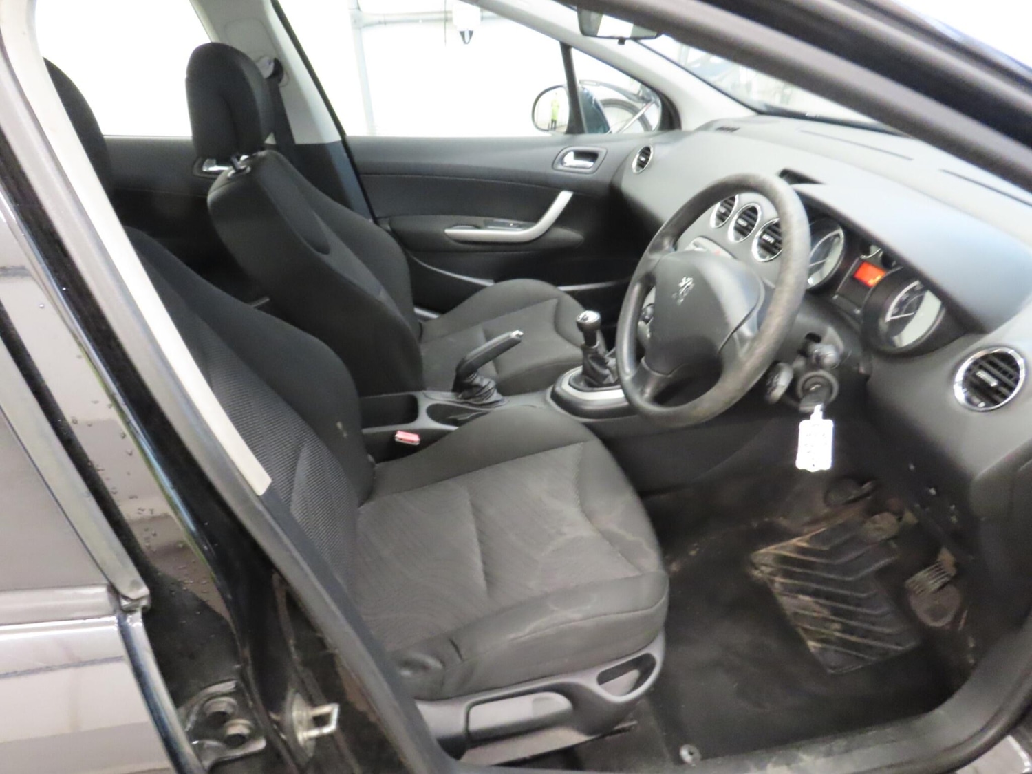 Used Peugeot 308 2008 for sale - 77993778: Photo 3