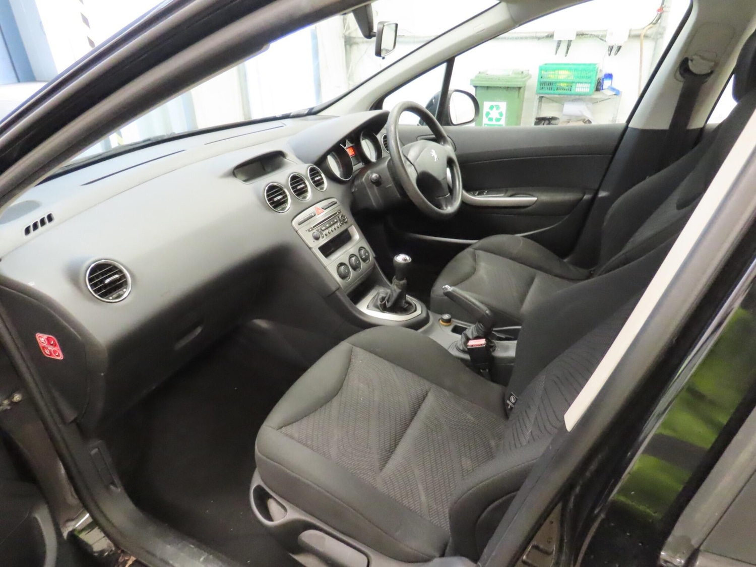 Used Peugeot 308 2008 for sale - 77993778: Photo 4