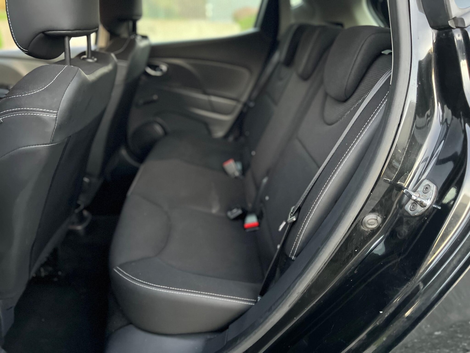 Used Renault Clio 2014 for sale - 76620032: Photo 22