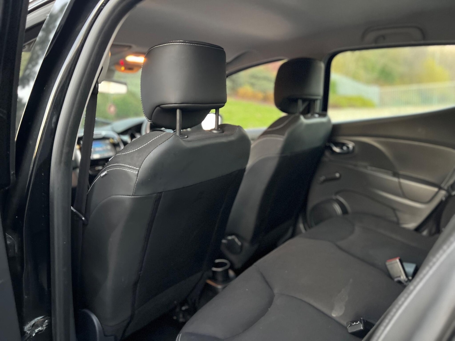 Used Renault Clio 2014 for sale - 76620032: Photo 23