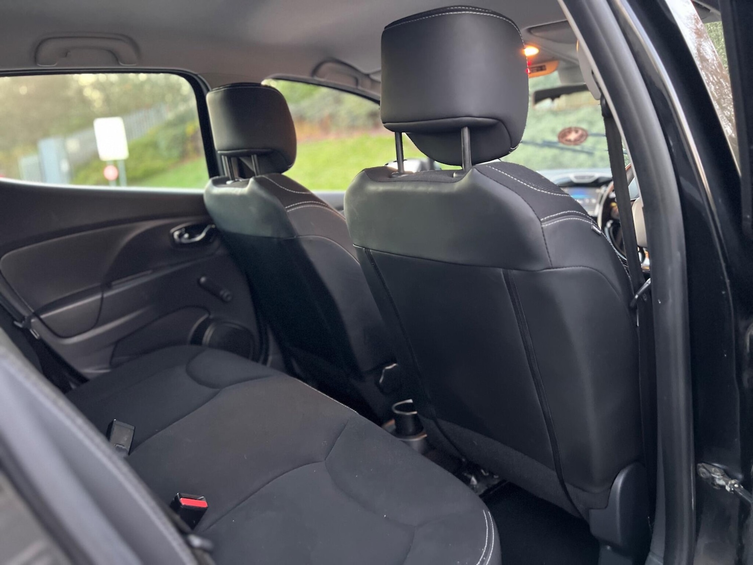 Used Renault Clio 2014 for sale - 76620032: Photo 26