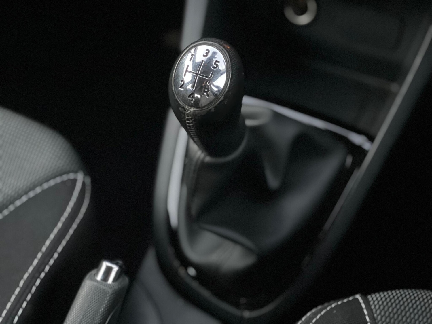 Used Renault Clio 2014 for sale - 76620032: Photo 31