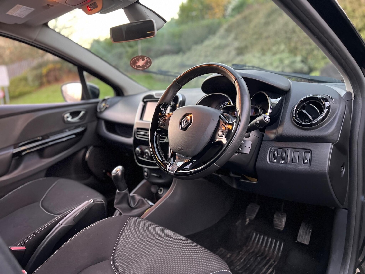 Used Renault Clio 2014 for sale - 76620032: Photo 7