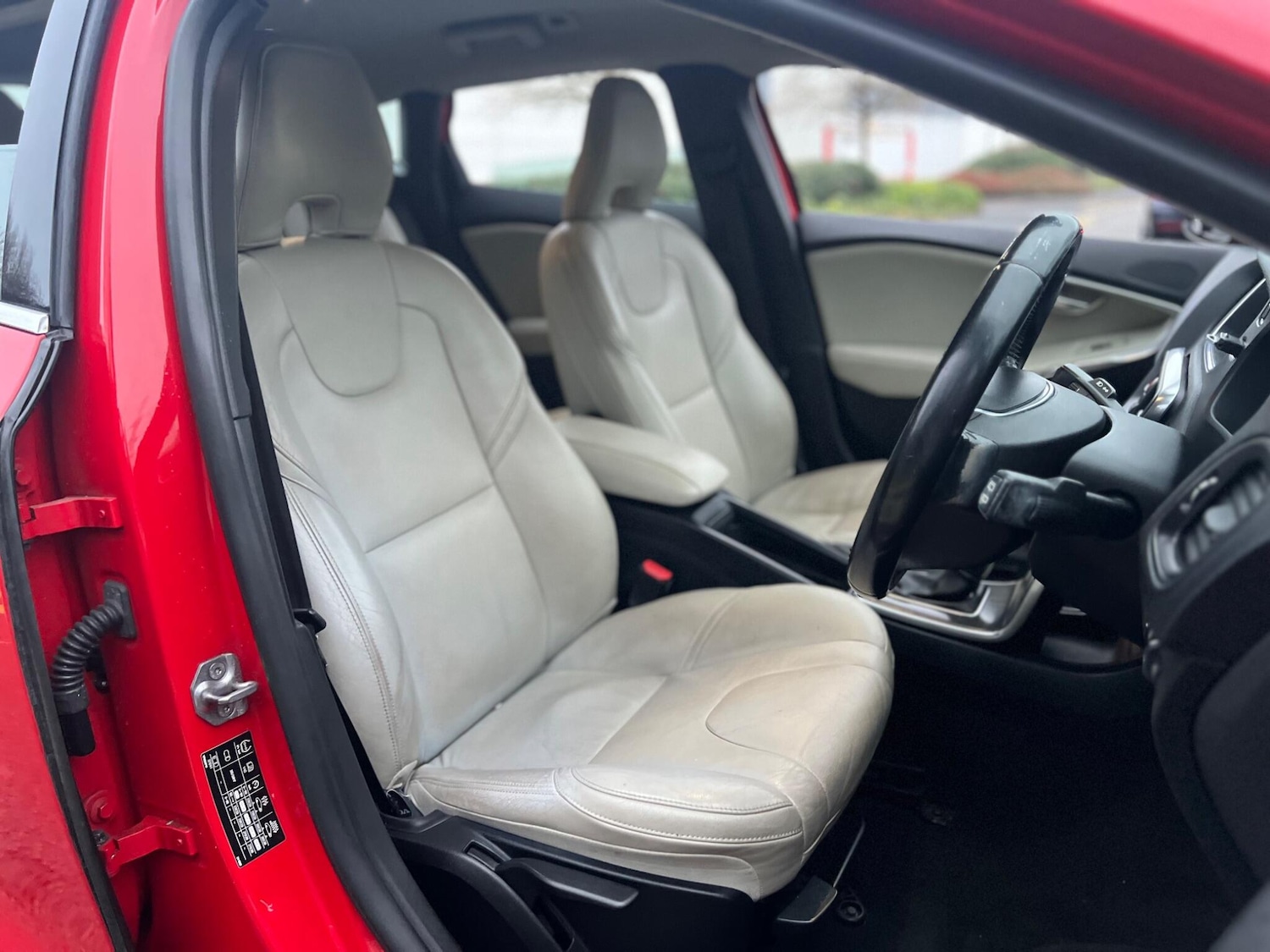 Used Volvo V40 2014 for sale - 77039973: Photo 17