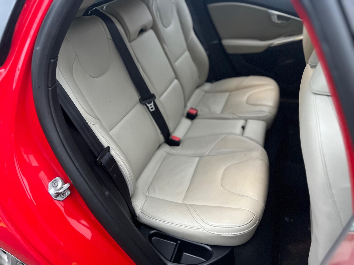 Used Volvo V40 2014 for sale - 77039973: Photo 23