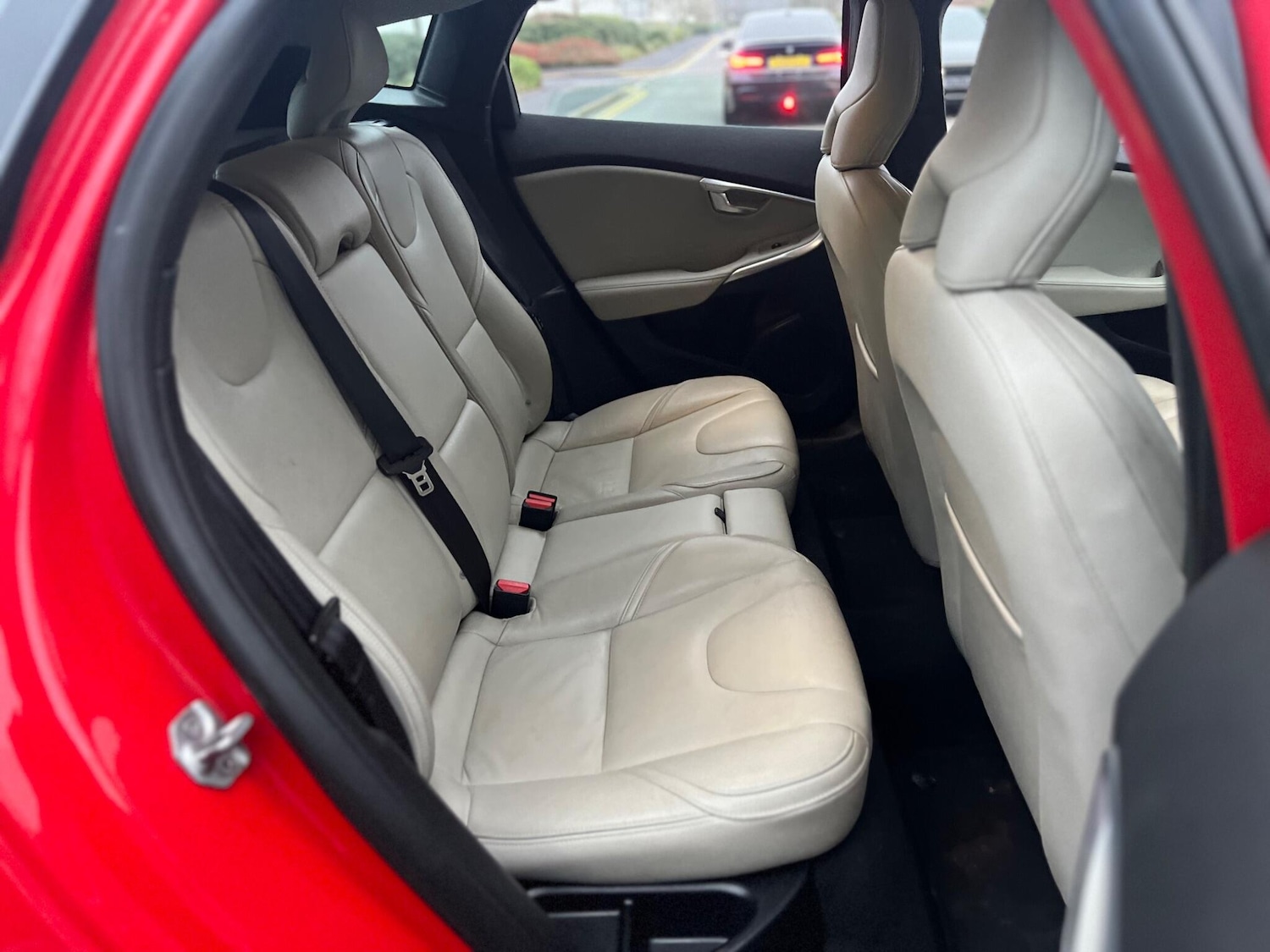 Used Volvo V40 2014 for sale - 77039973: Photo 24