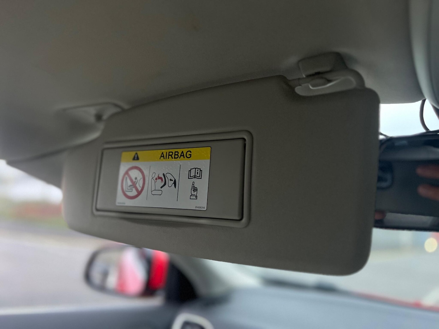 Used Volvo V40 2014 for sale - 77039973: Photo 38