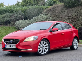 Used Volvo V40 2014 for sale - 77039973: Photo