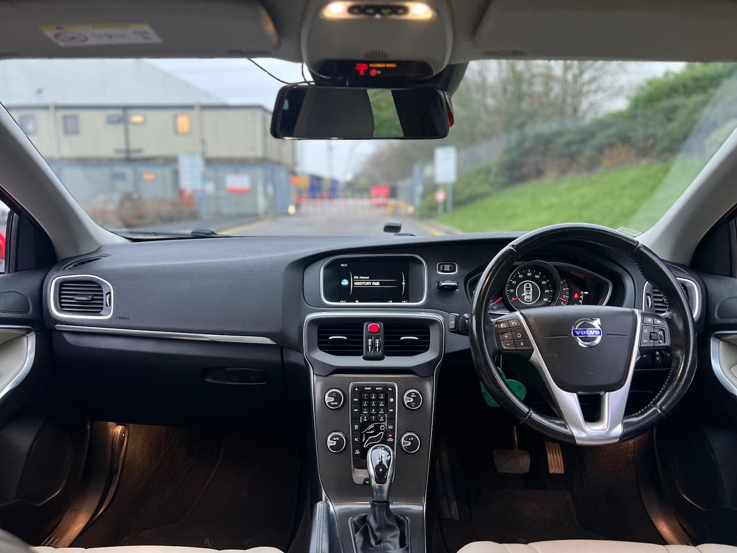 Used Volvo V40 2014 for sale - 77039973: Photo 4