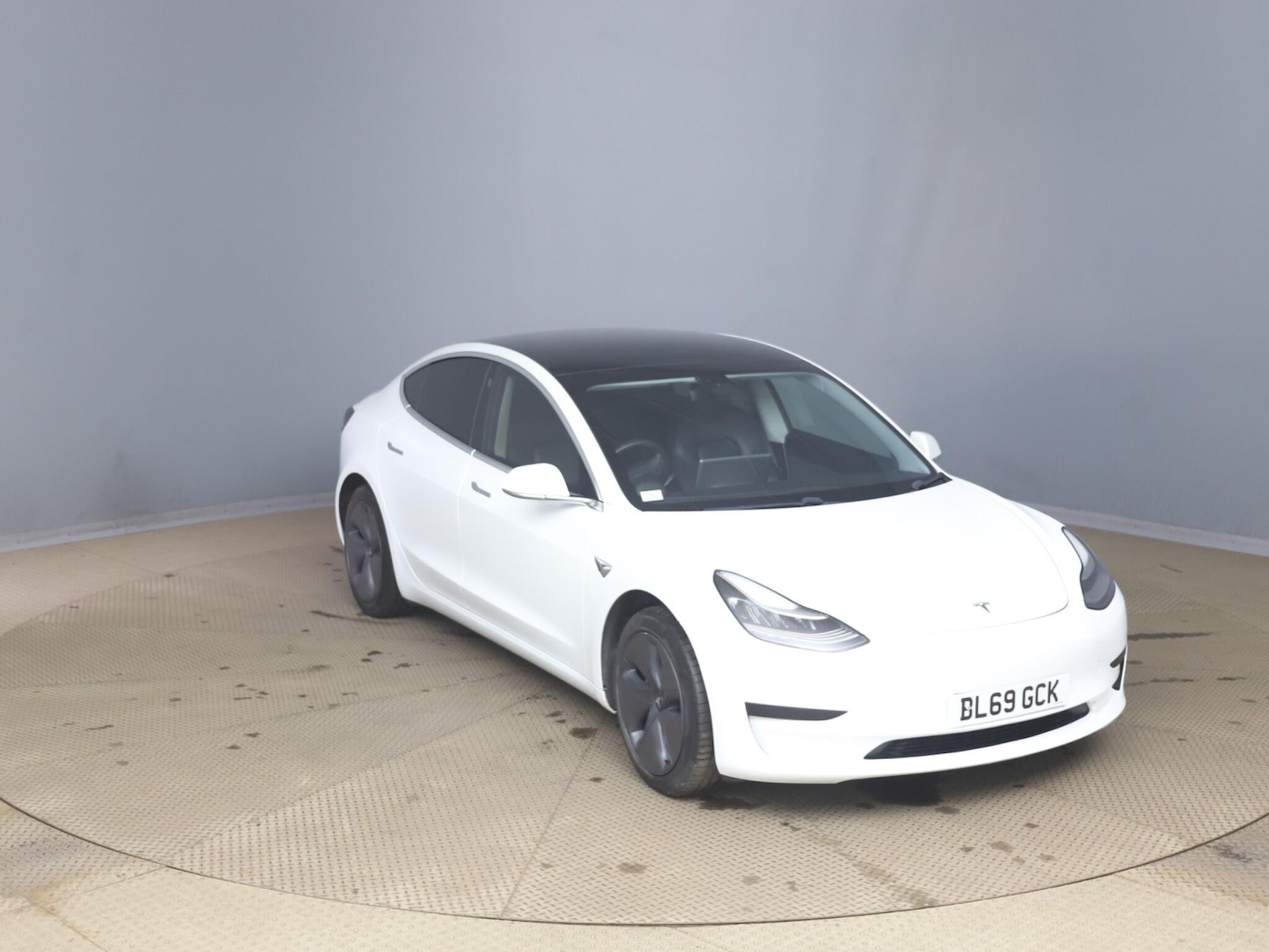 Used Tesla Model 3 2019 for sale - 78171429: Photo 3