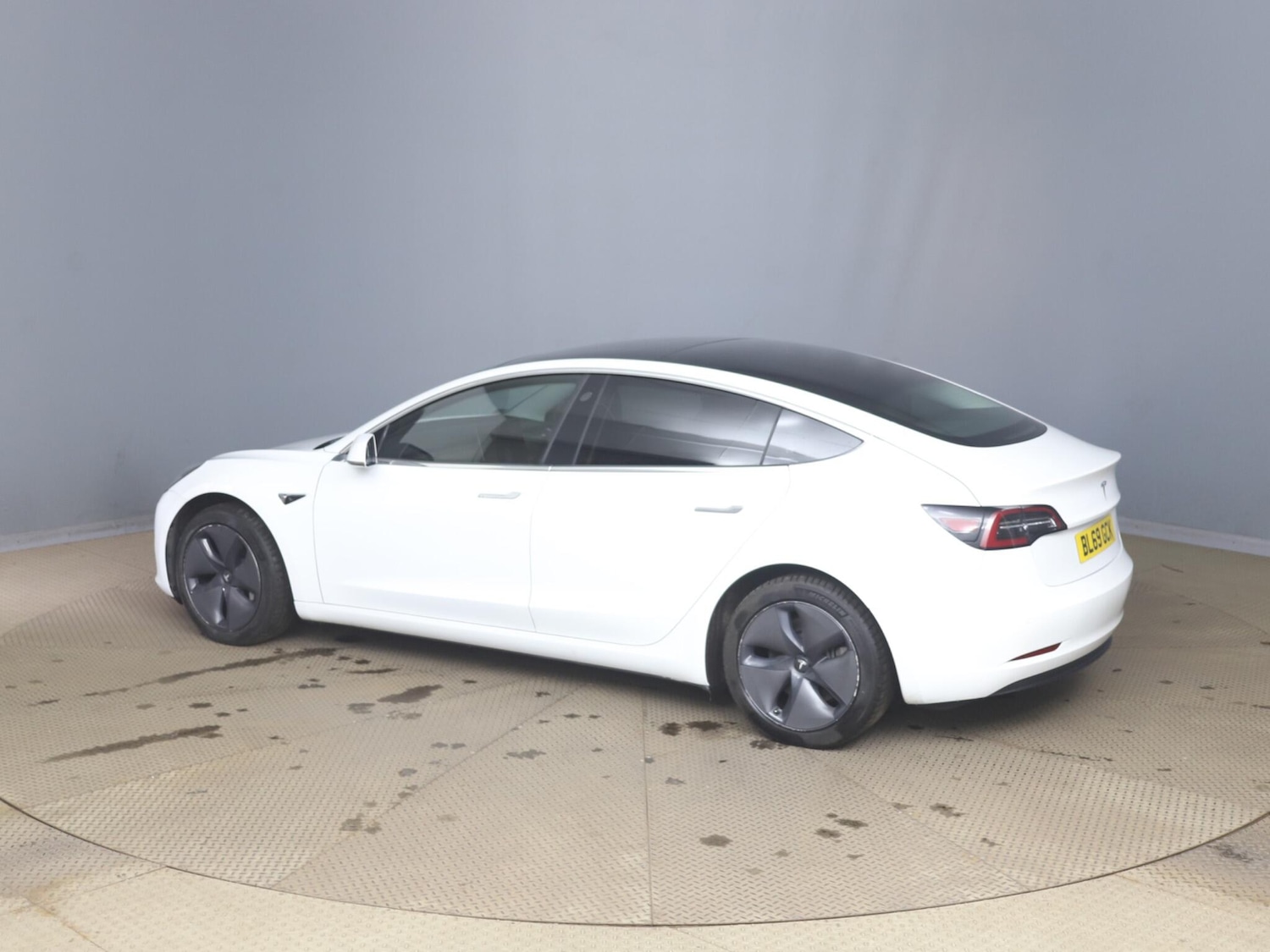 Used Tesla Model 3 2019 for sale - 78171429: Photo 8