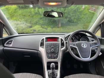 Used Vauxhall Astra 2010 for sale - 75002343: Photo
