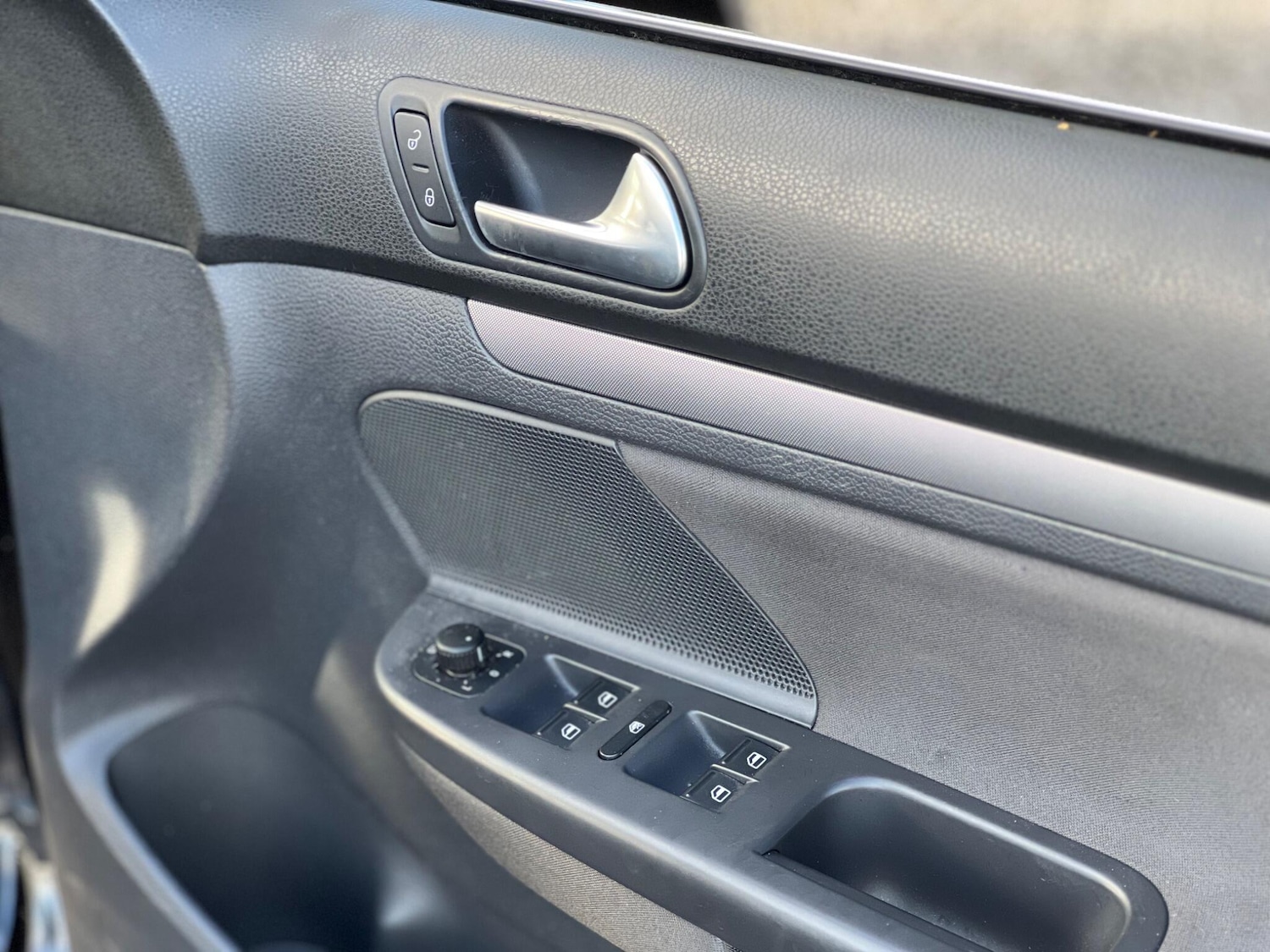 Used Volkswagen Jetta 2007 for sale - 76472353: Photo 38