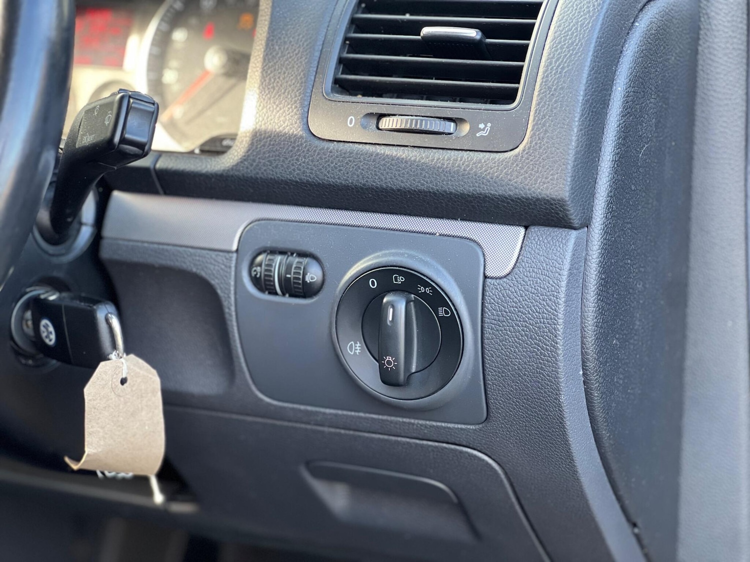 Used Volkswagen Jetta 2007 for sale - 76472353: Photo 39