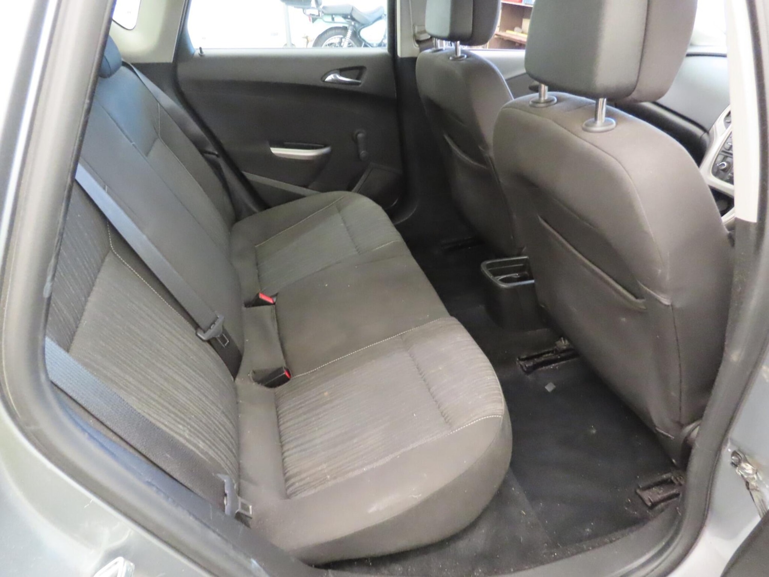 Used Vauxhall Astra 2010 for sale - 78115497: Photo 11