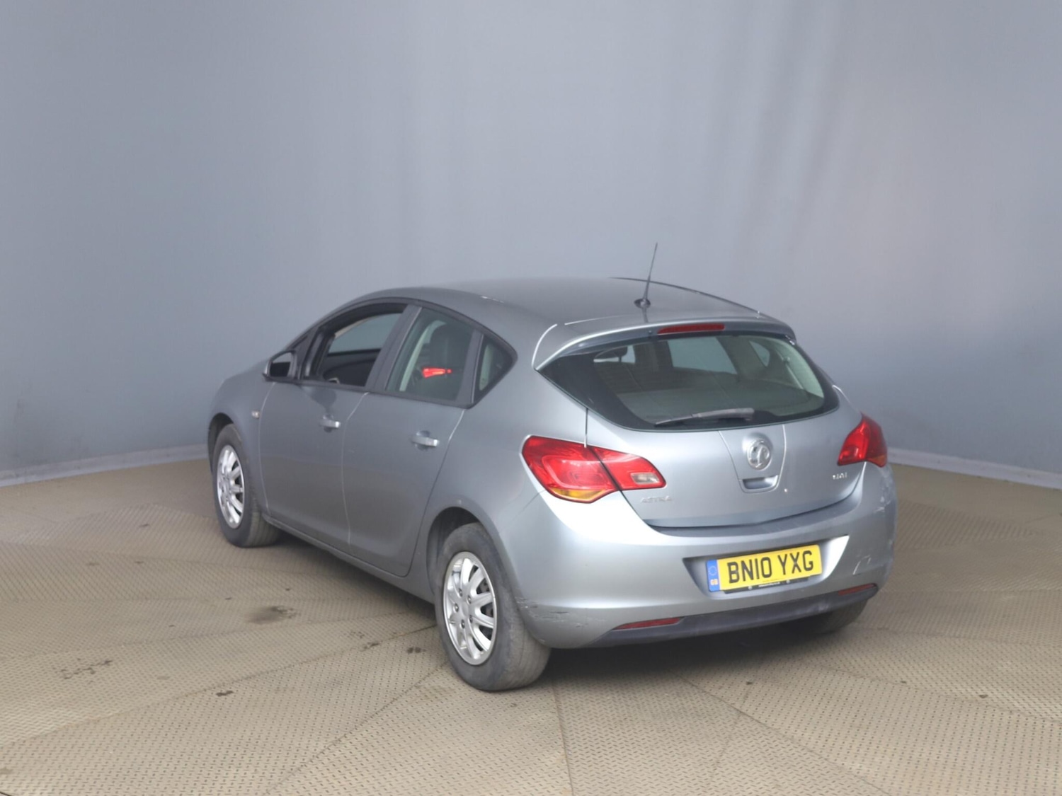 Used Vauxhall Astra 2010 for sale - 78115497: Photo 6