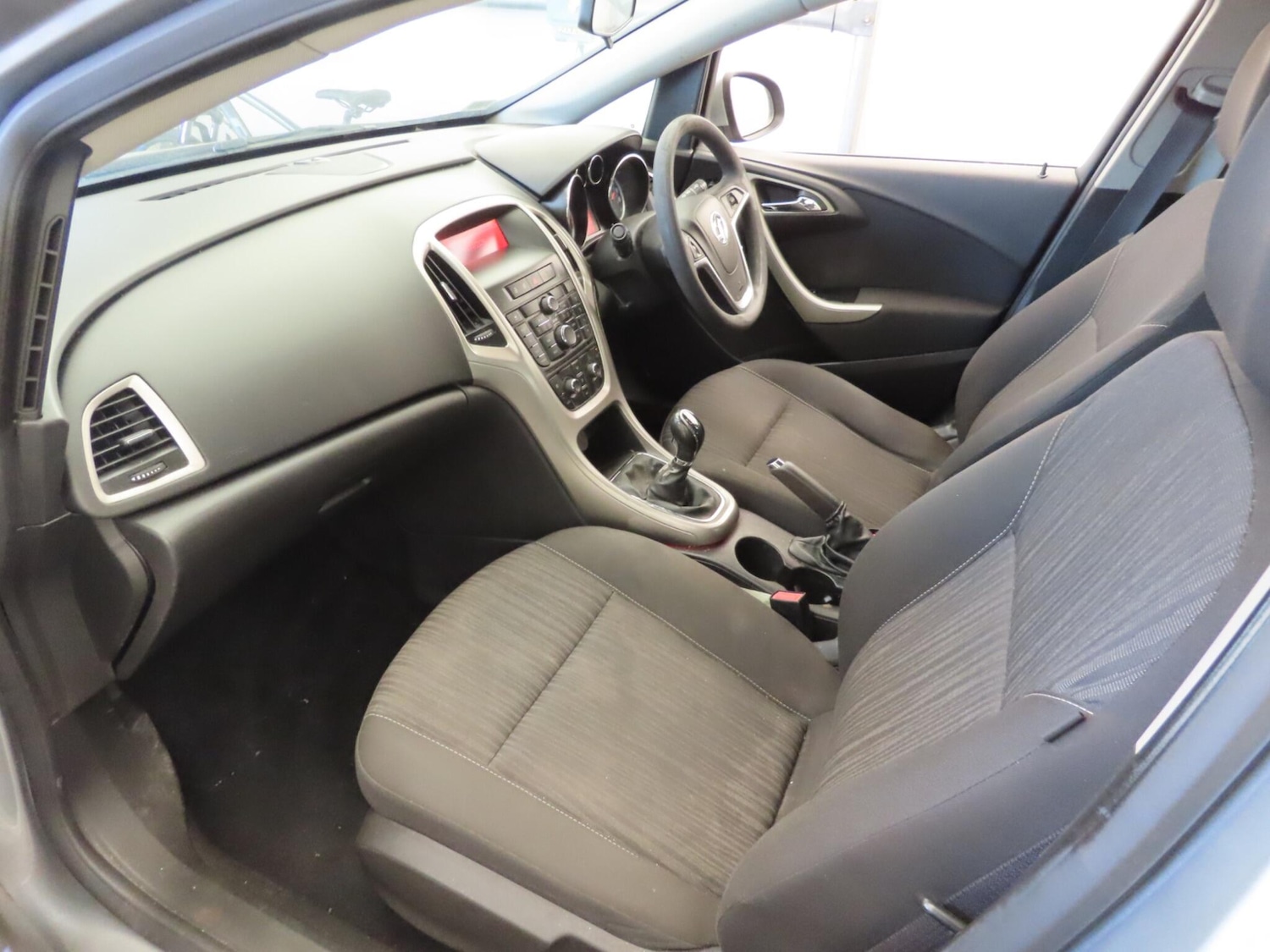 Used Vauxhall Astra 2010 for sale - 78115497: Photo 7