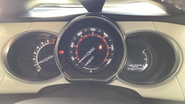 Used Citroen DS3 2015 for sale - 76251385: Photo 5