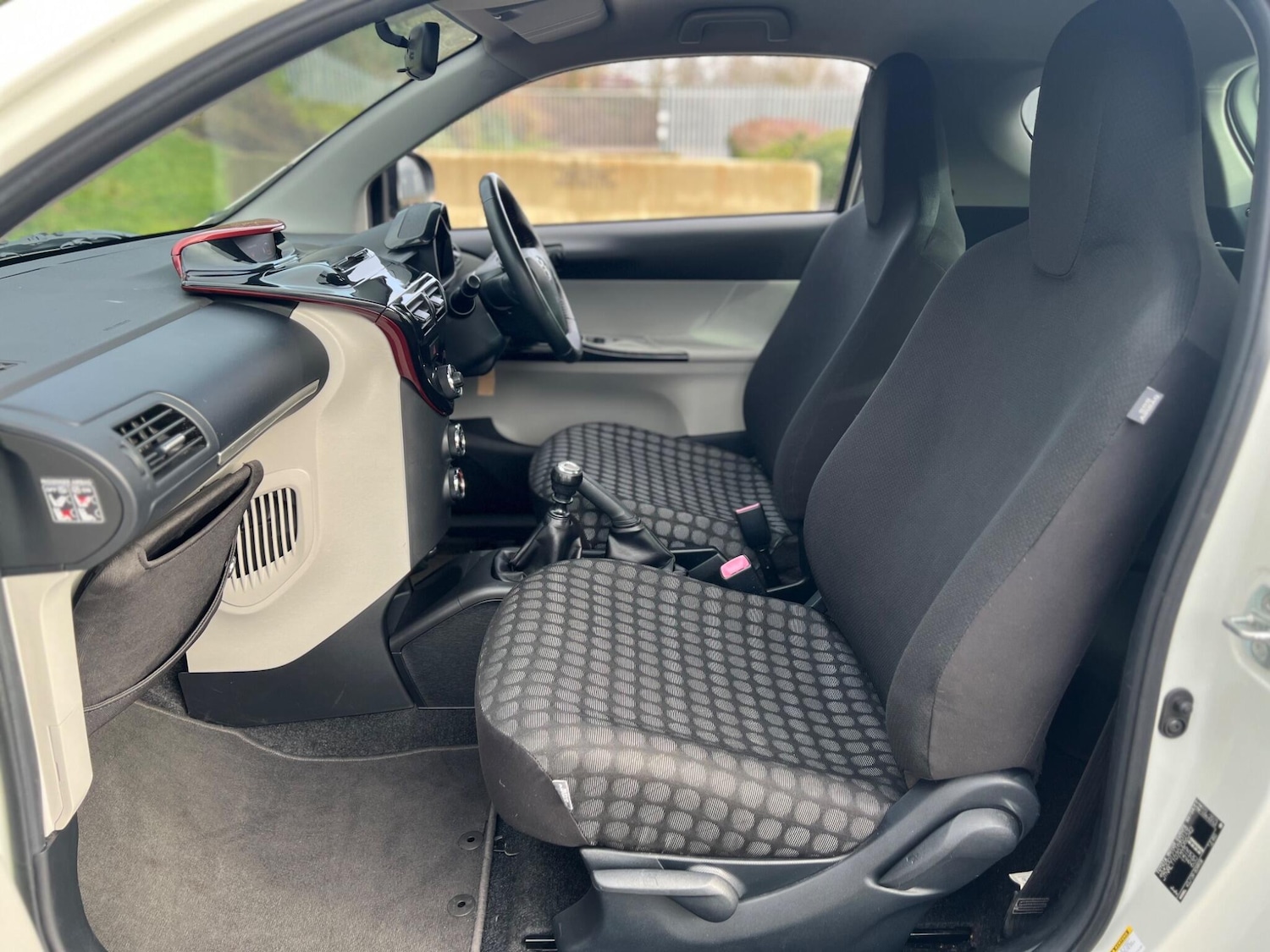 Used Toyota IQ 2011 for sale - 77229394: Photo 18