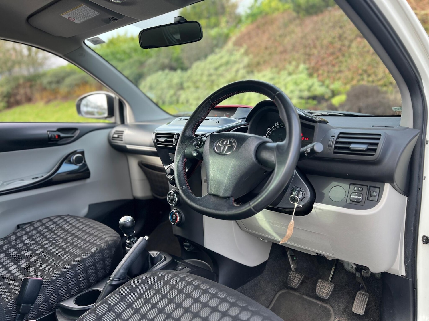 Used Toyota IQ 2011 for sale - 77229394: Photo 6