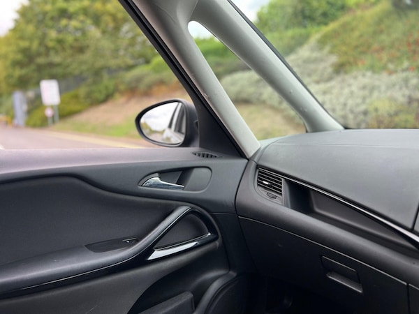 Used Vauxhall Zafira 2014 for sale - 76239809: Photo 38