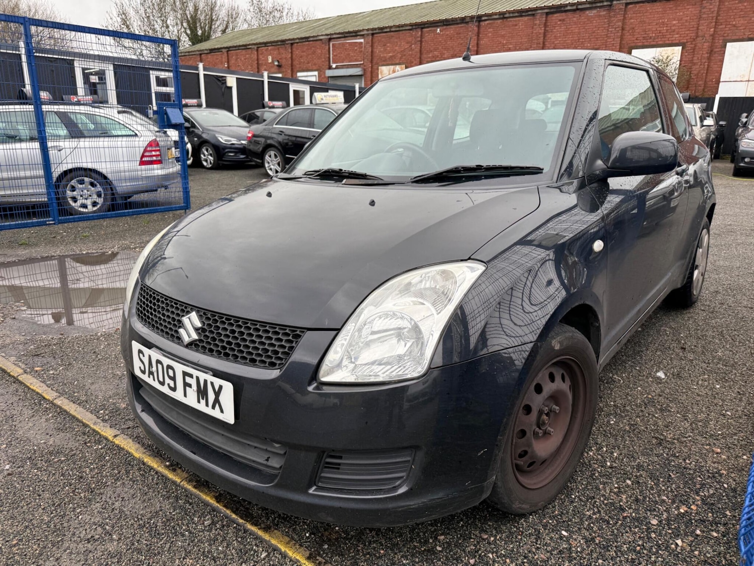 Used Suzuki Swift 2009 for sale - 77479071: Photo 2