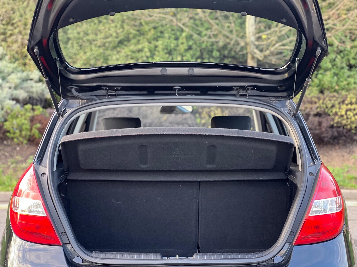 Used Hyundai i20 2010 for sale - 76550021: Photo 16