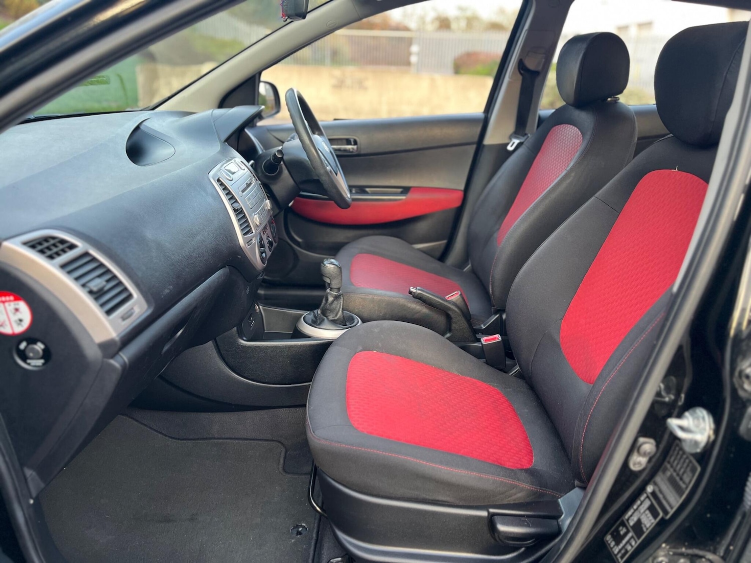 Used Hyundai i20 2010 for sale - 76550021: Photo 19