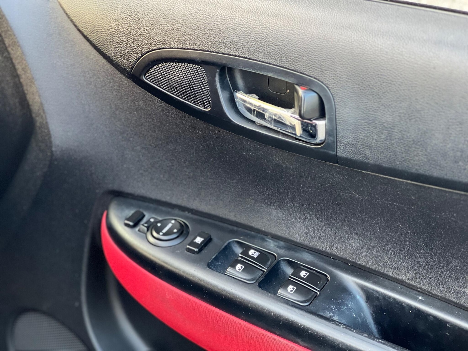 Used Hyundai i20 2010 for sale - 76550021: Photo 40