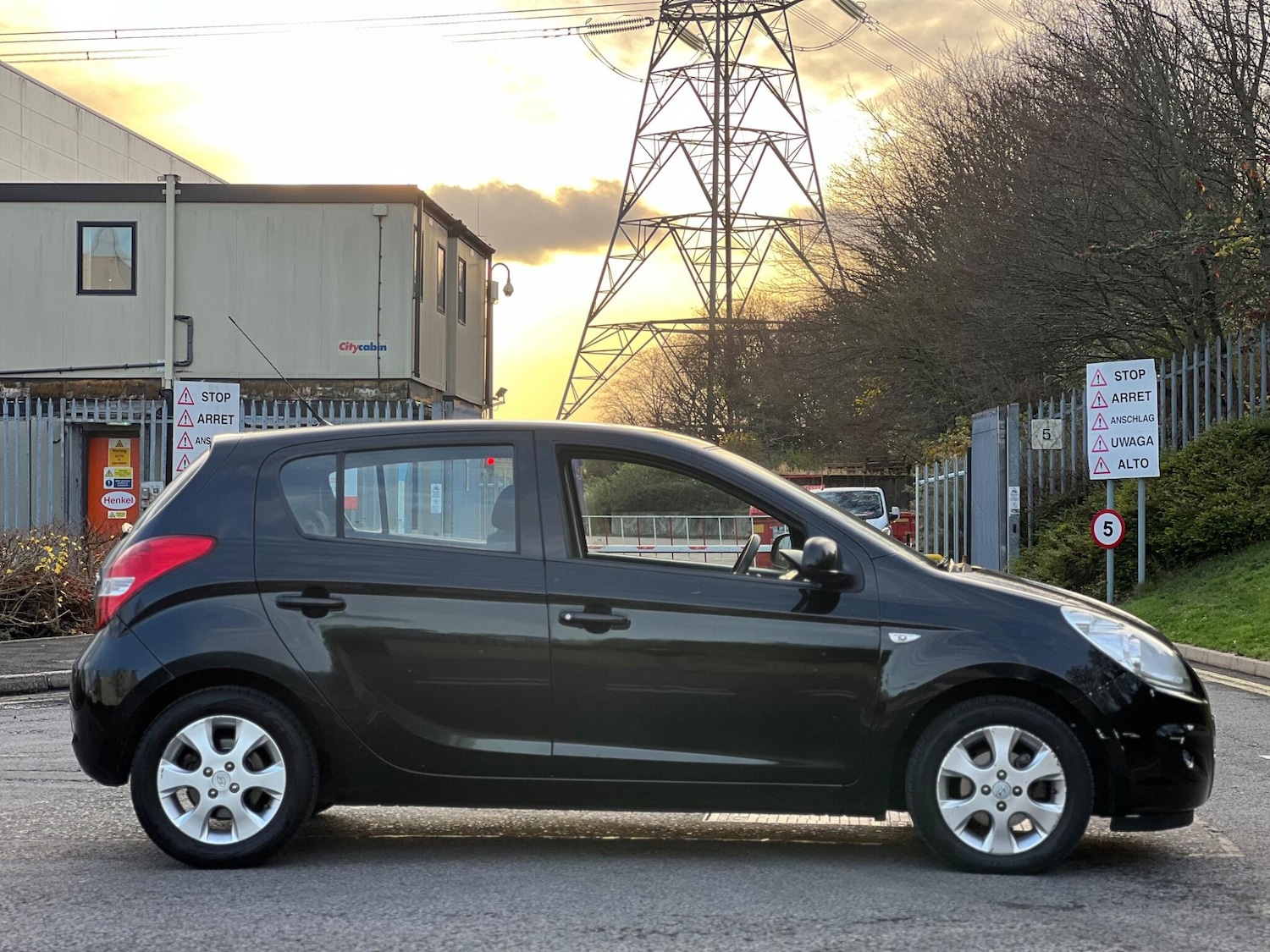 Used Hyundai i20 2010 for sale - 76550021: Photo 9