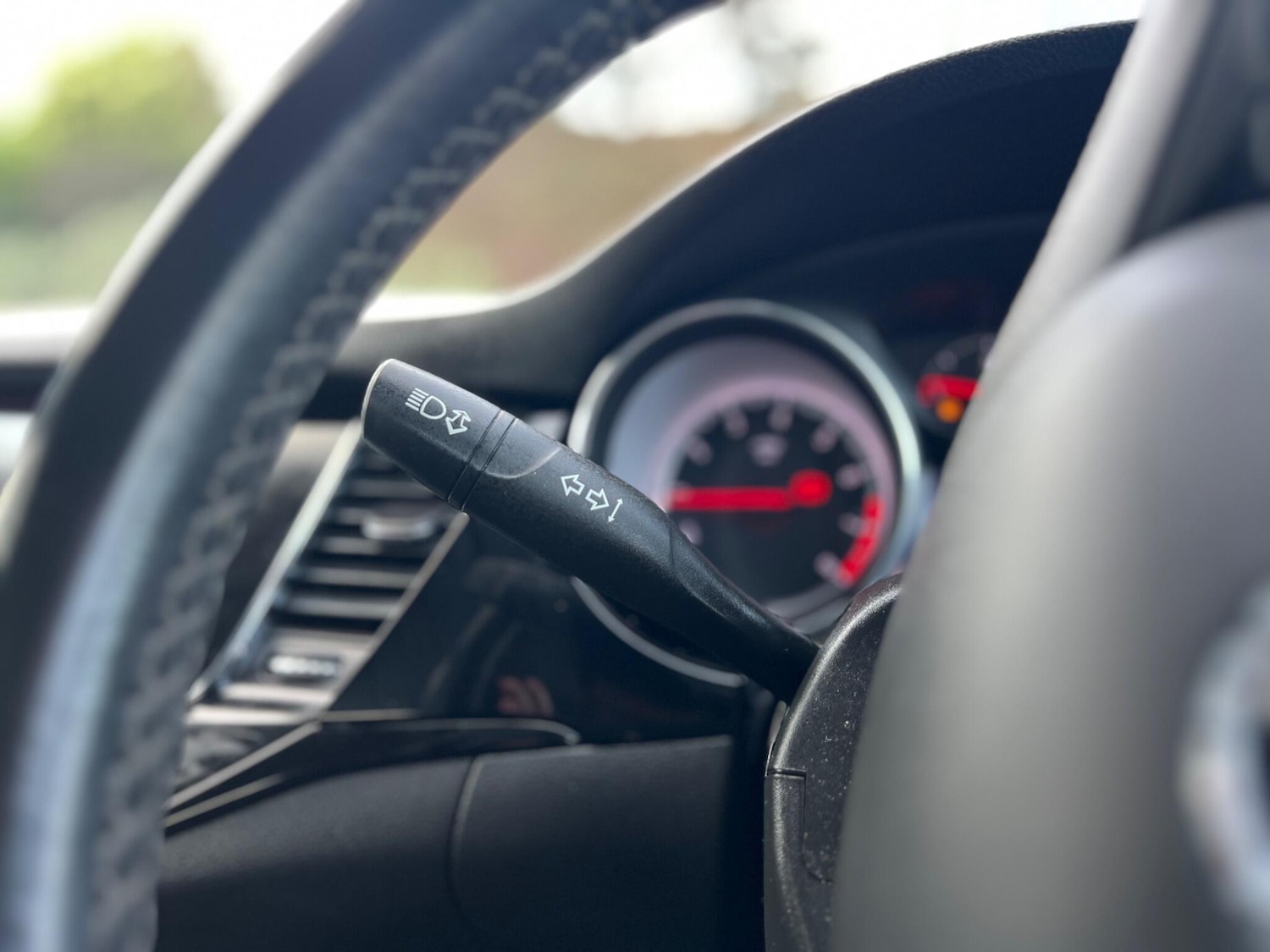 Used Vauxhall Astra 2018 for sale - 76899222: Photo 28