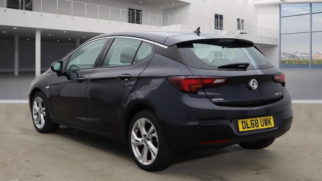 Used Vauxhall Astra 2018 for sale - 76899222: Photo 3