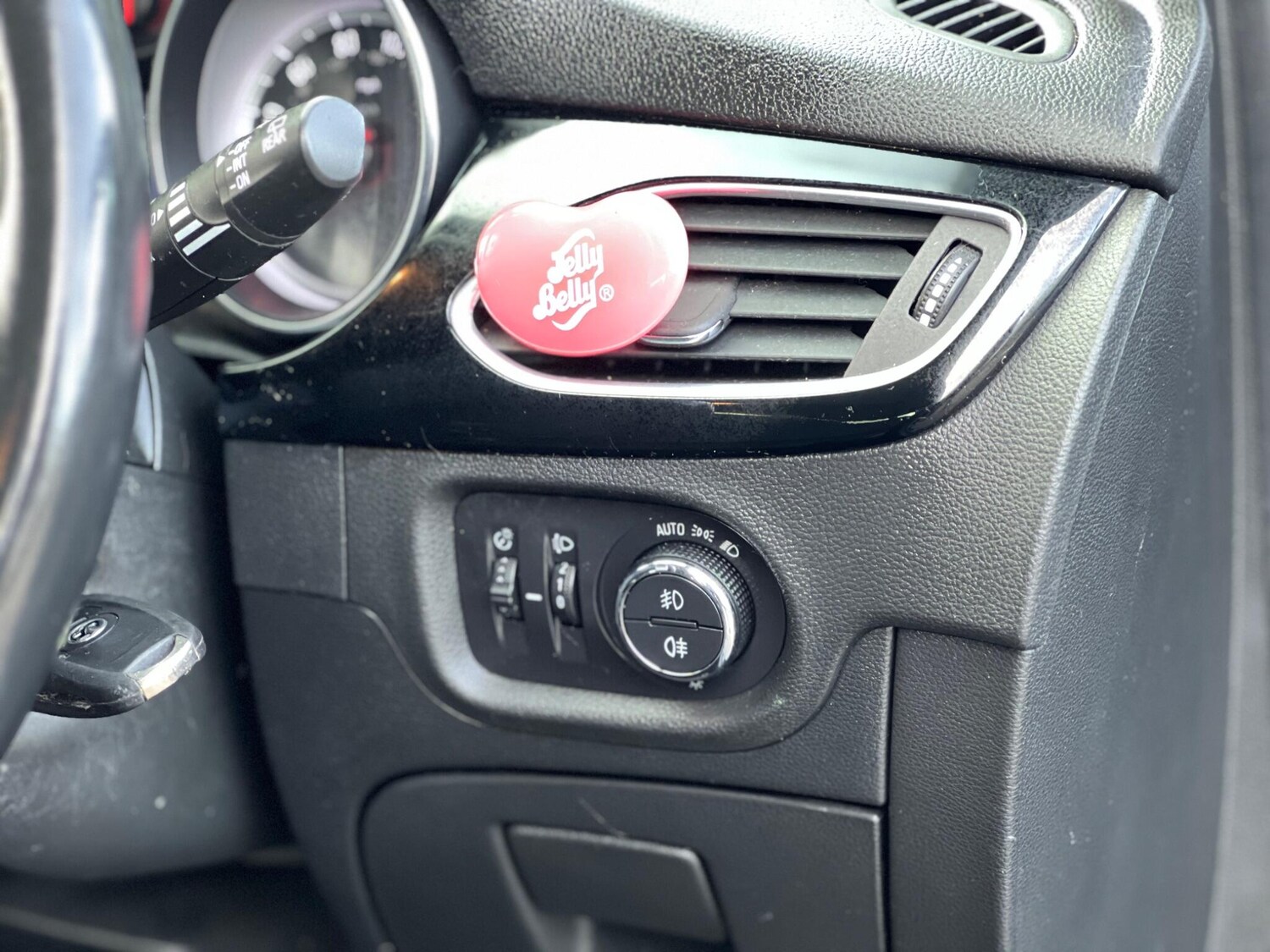 Used Vauxhall Astra 2018 for sale - 76899222: Photo 40