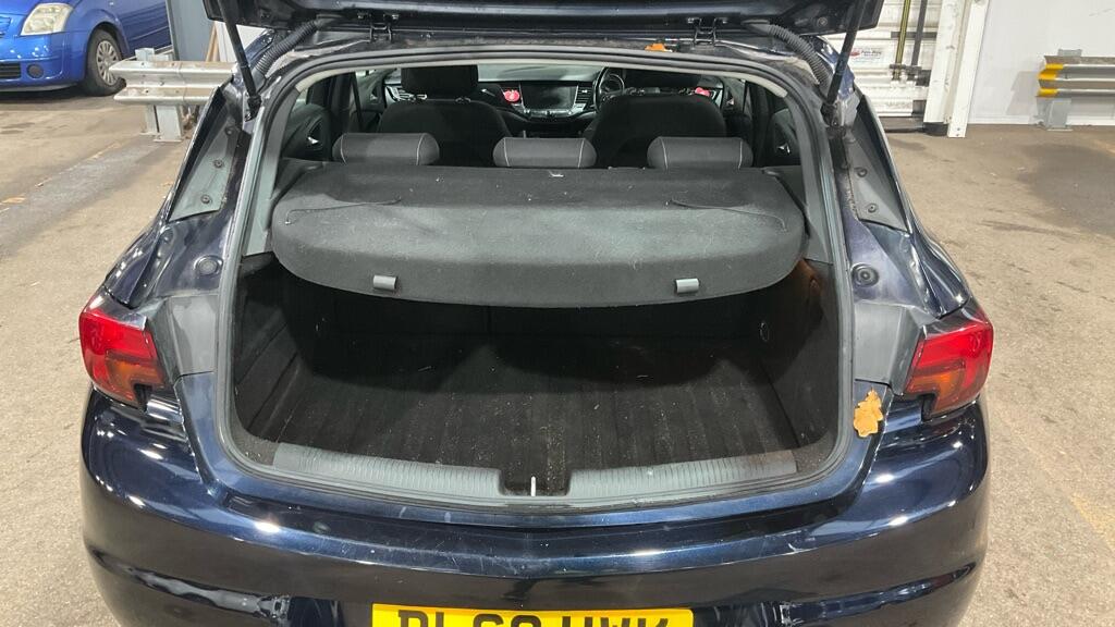 Used Vauxhall Astra 2018 for sale - 76899222: Photo 7