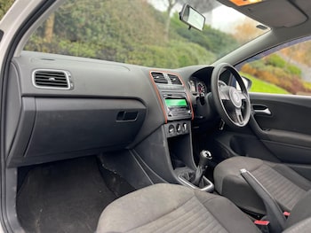 Used Volkswagen Polo 2014 for sale - 77040242: Photo