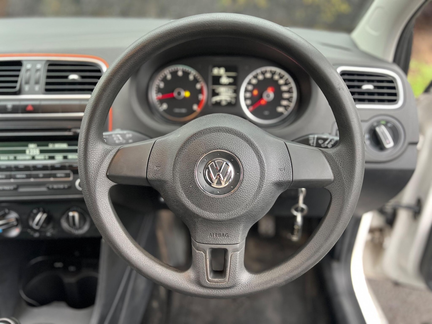 Used Volkswagen Polo 2014 for sale - 77040242: Photo 5