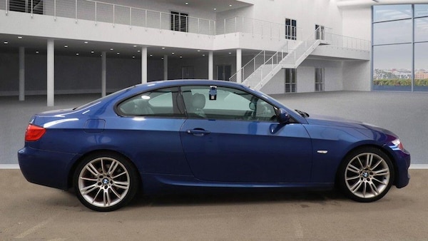 Used BMW 3 Series 2011 for sale - 76138464: Photo 10