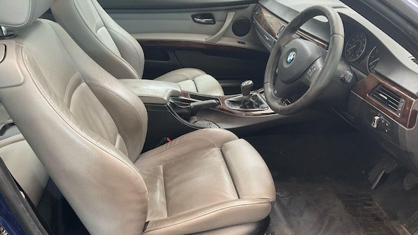 Used BMW 3 Series 2011 for sale - 76138464: Photo 3