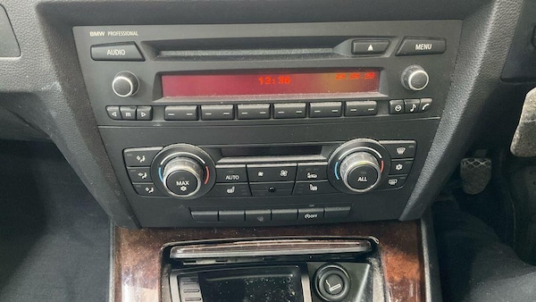 Used BMW 3 Series 2011 for sale - 76138464: Photo 5