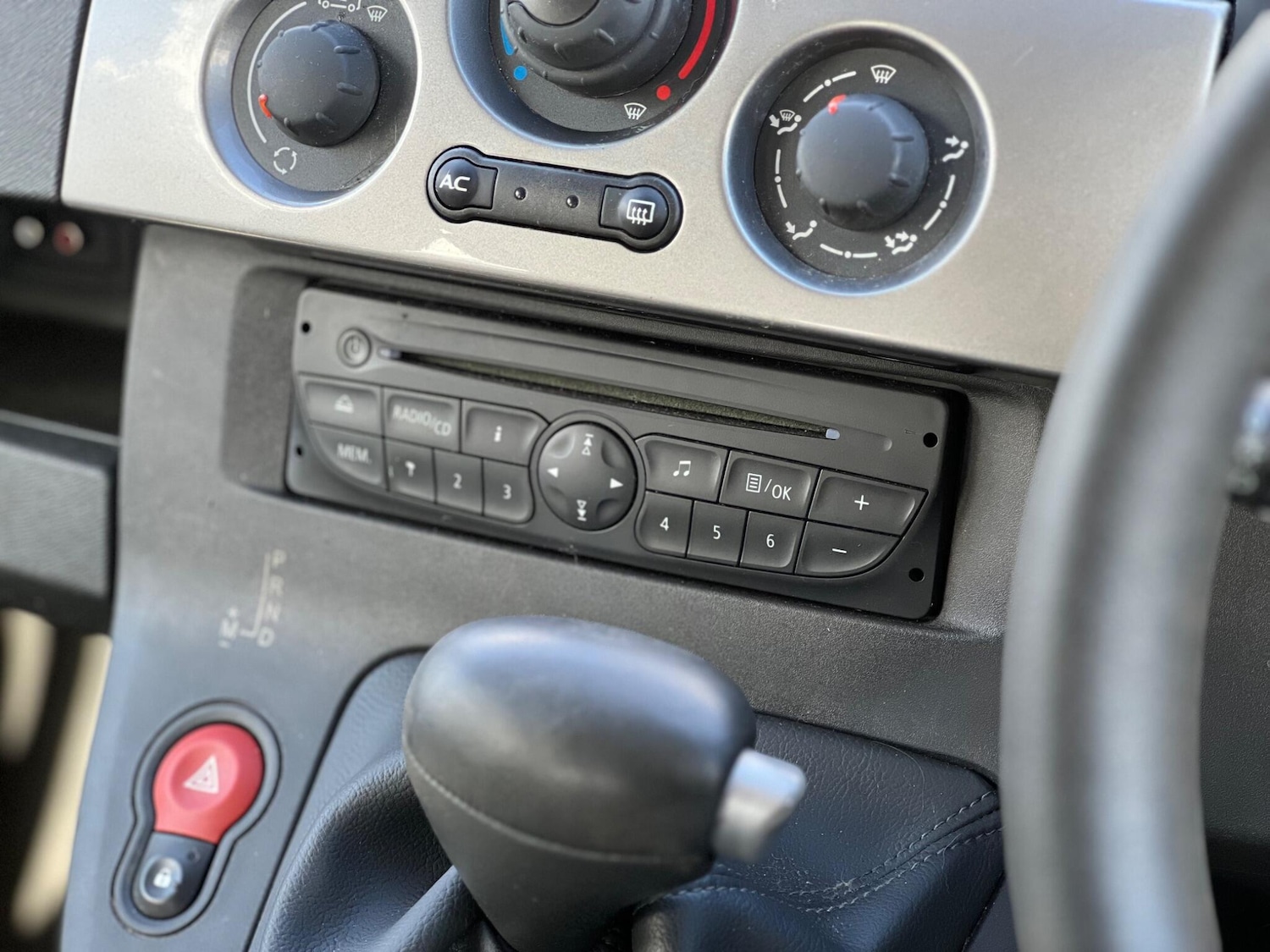 Used Renault Kangoo 2011 for sale - 76989439: Photo 28