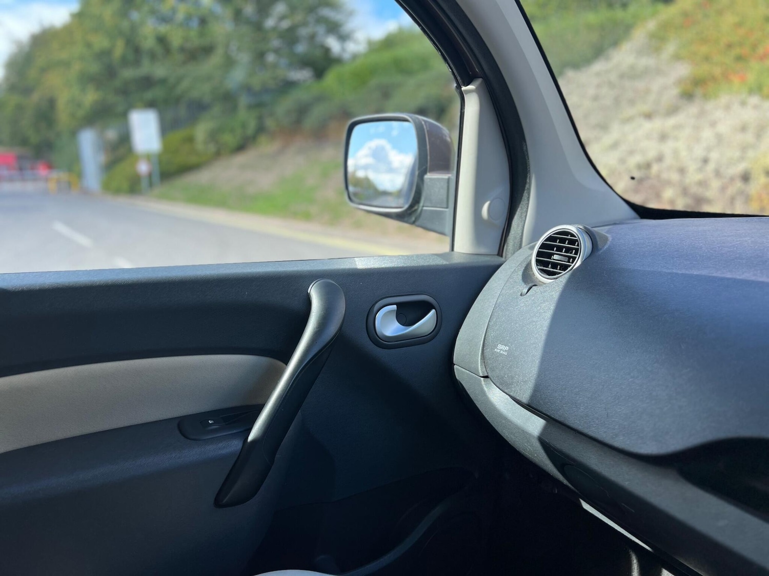 Used Renault Kangoo 2011 for sale - 76989439: Photo 38