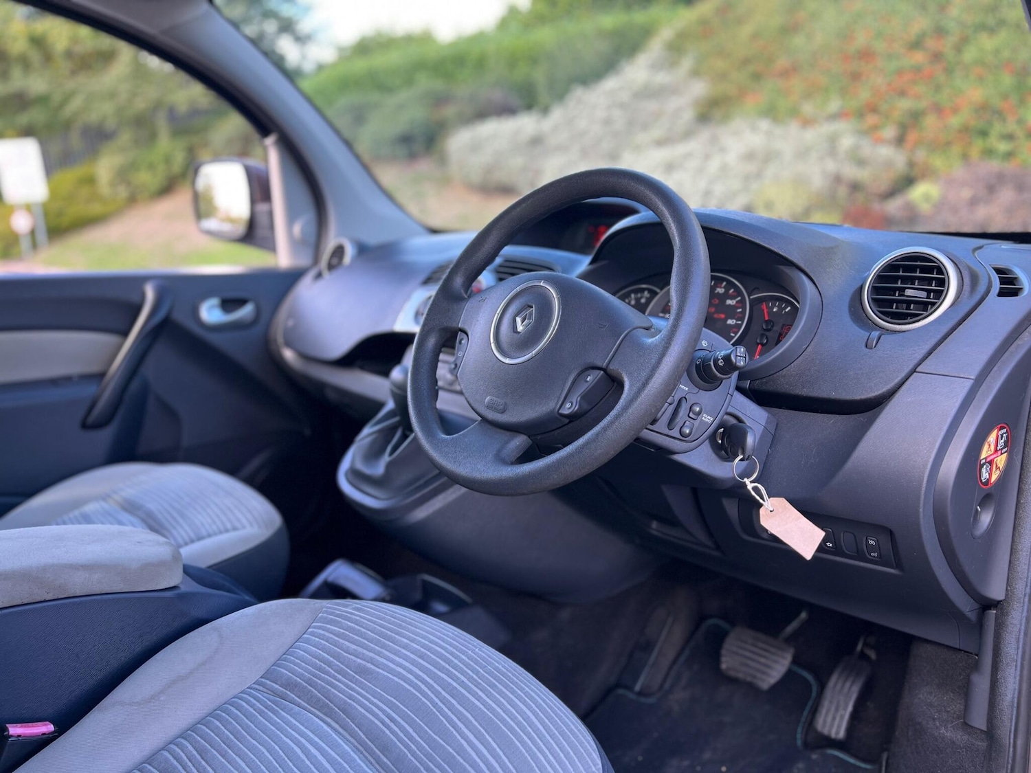 Used Renault Kangoo 2011 for sale - 76989439: Photo 6