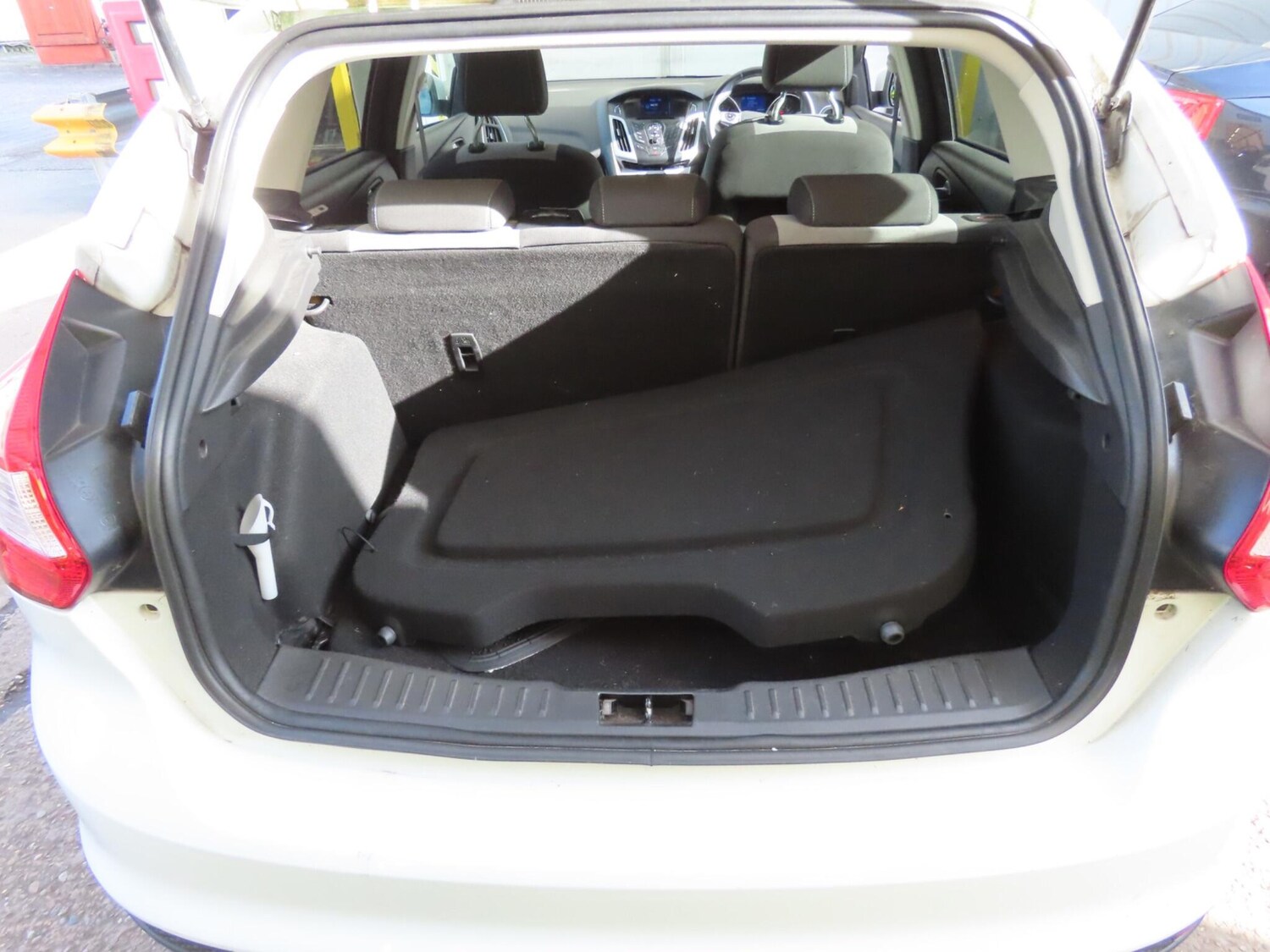 Used Ford Focus for sale - 77737472: Photo 11