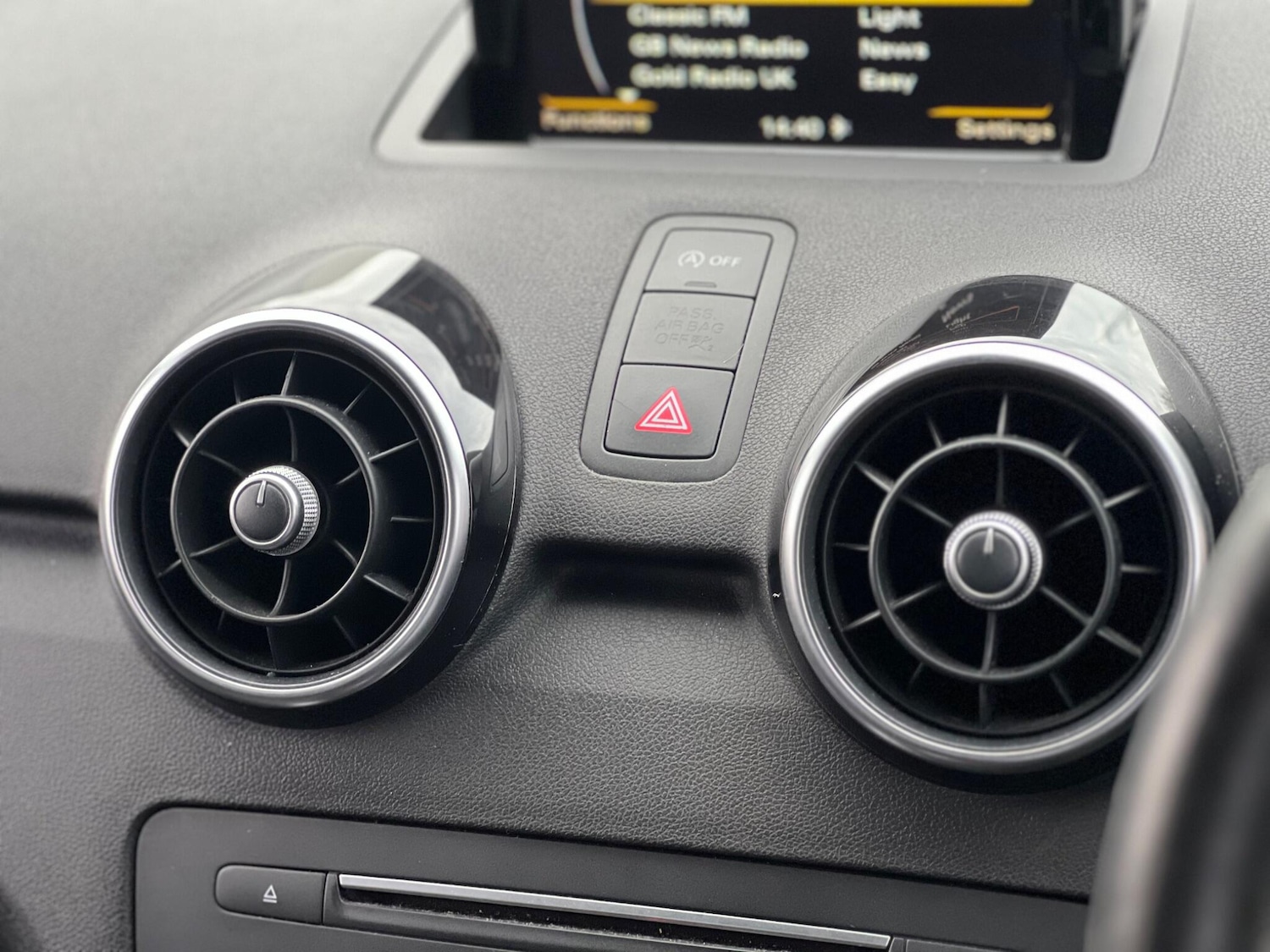 Used Audi A1 2015 for sale - 77215576: Photo 30